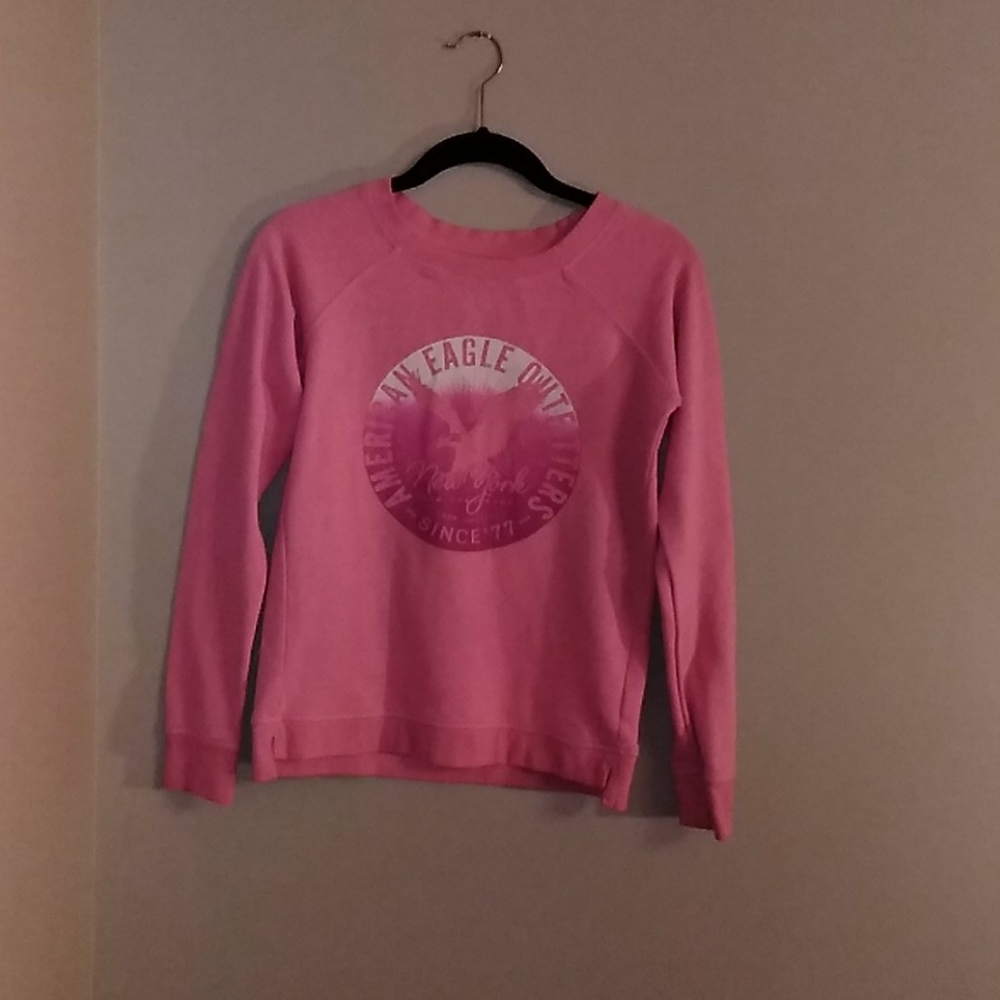 American Eagle pull over